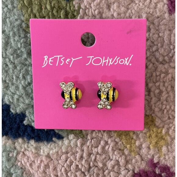 NWT Betsey Johnson Bumble Bee Gold-Tone Pierced Stud Earrings Heart Wings - Picture 1 of 2